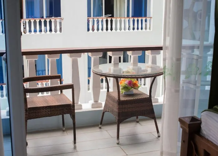 Modern Beach Front Studio Apartment - B44